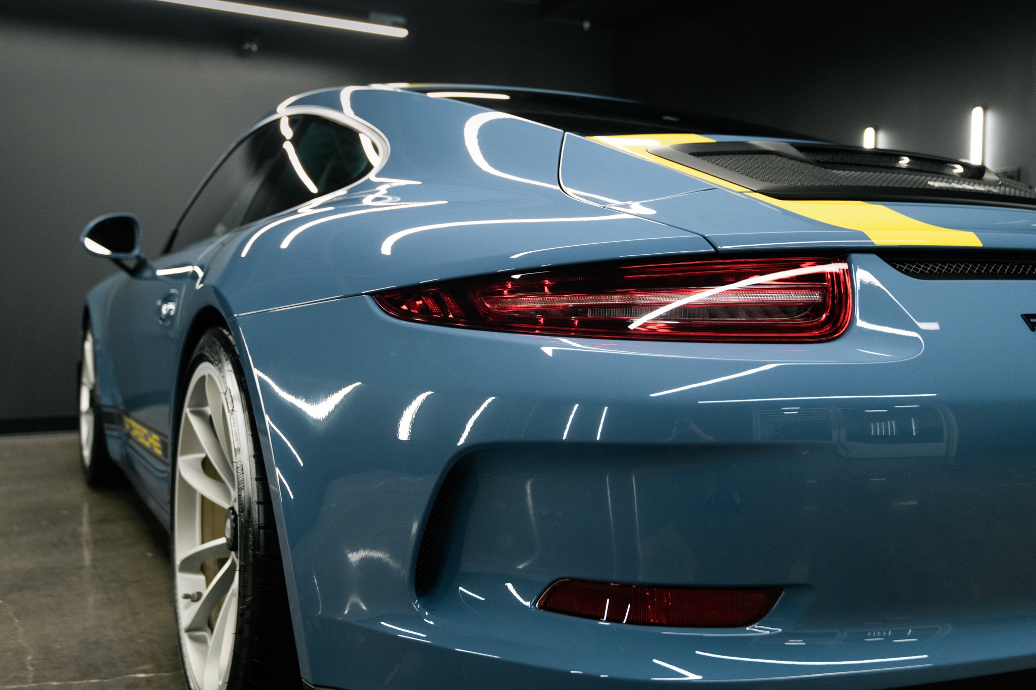 2016 Porsche 911R PTS Aetna Blue