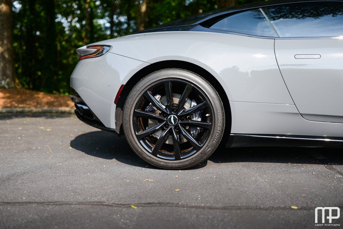 2018 Aston Martin DB11 L05004