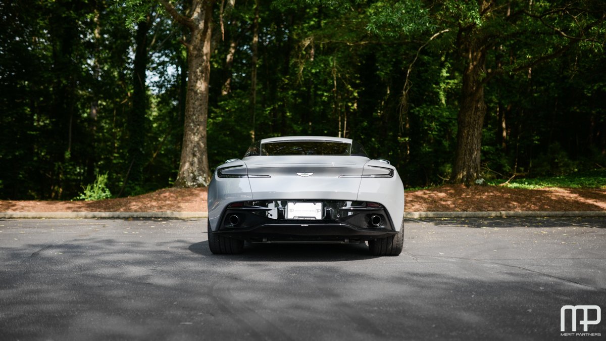 2018 Aston Martin DB11 L05004