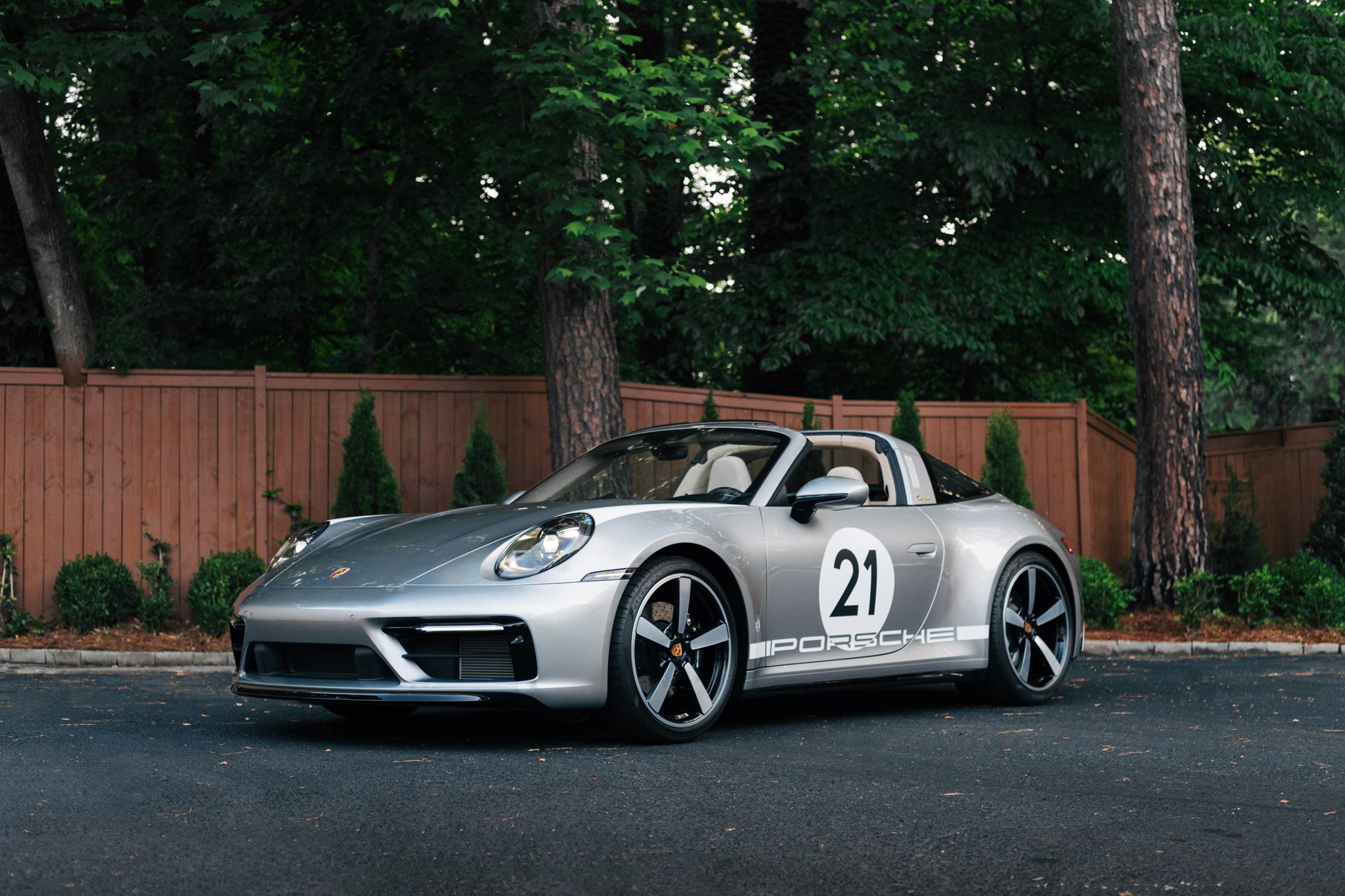 2021 Porsche Targa 4S Heritage Edition