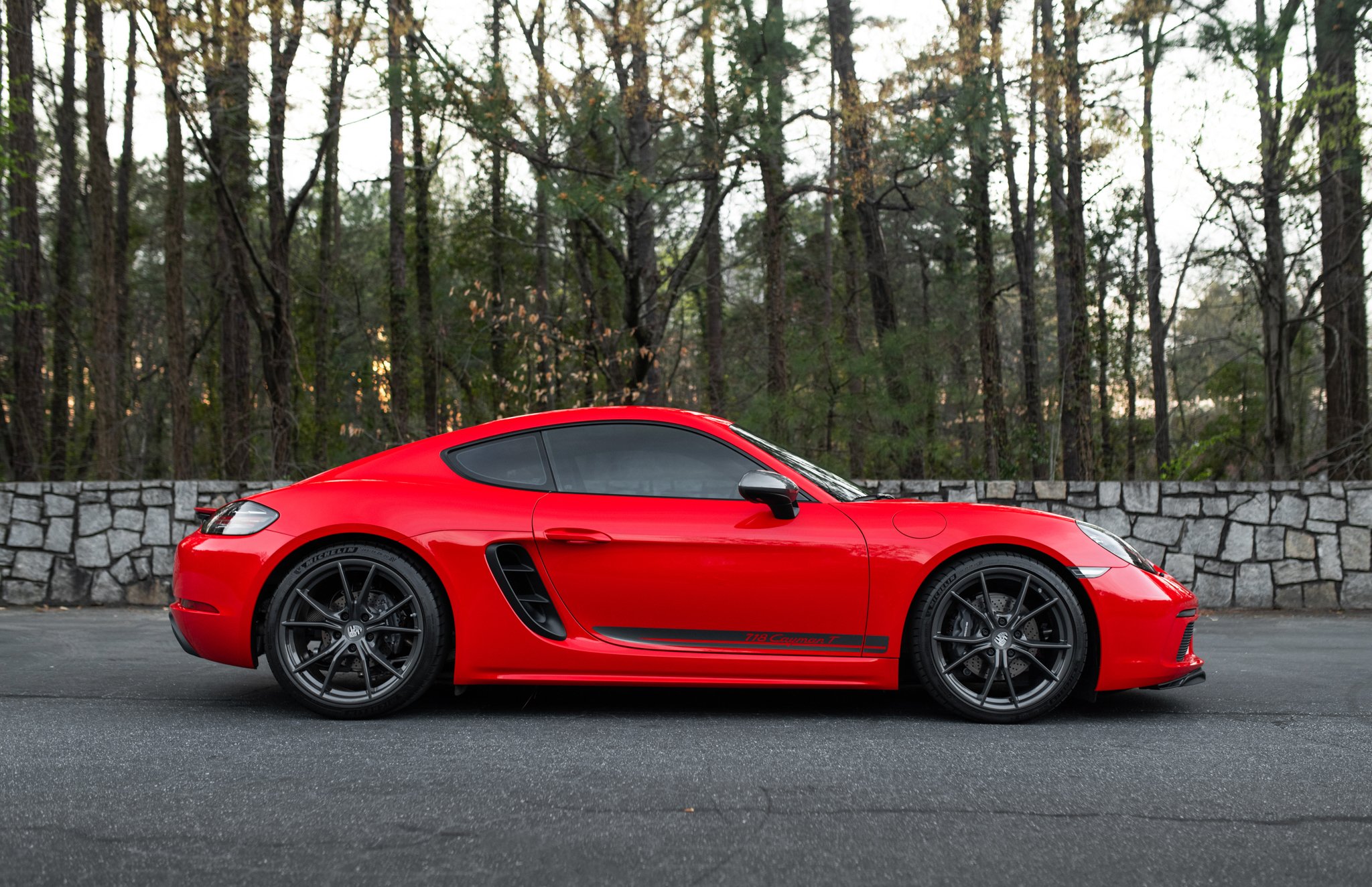 2022 Porsche 718 Cayman T