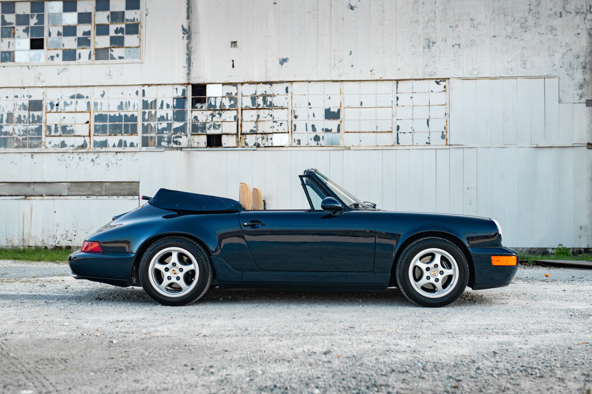 1992 Porsche Carrera 2 Cabriolet