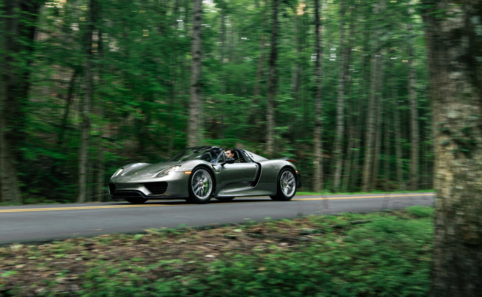 2015 Porsche 918 Spyder Weissach