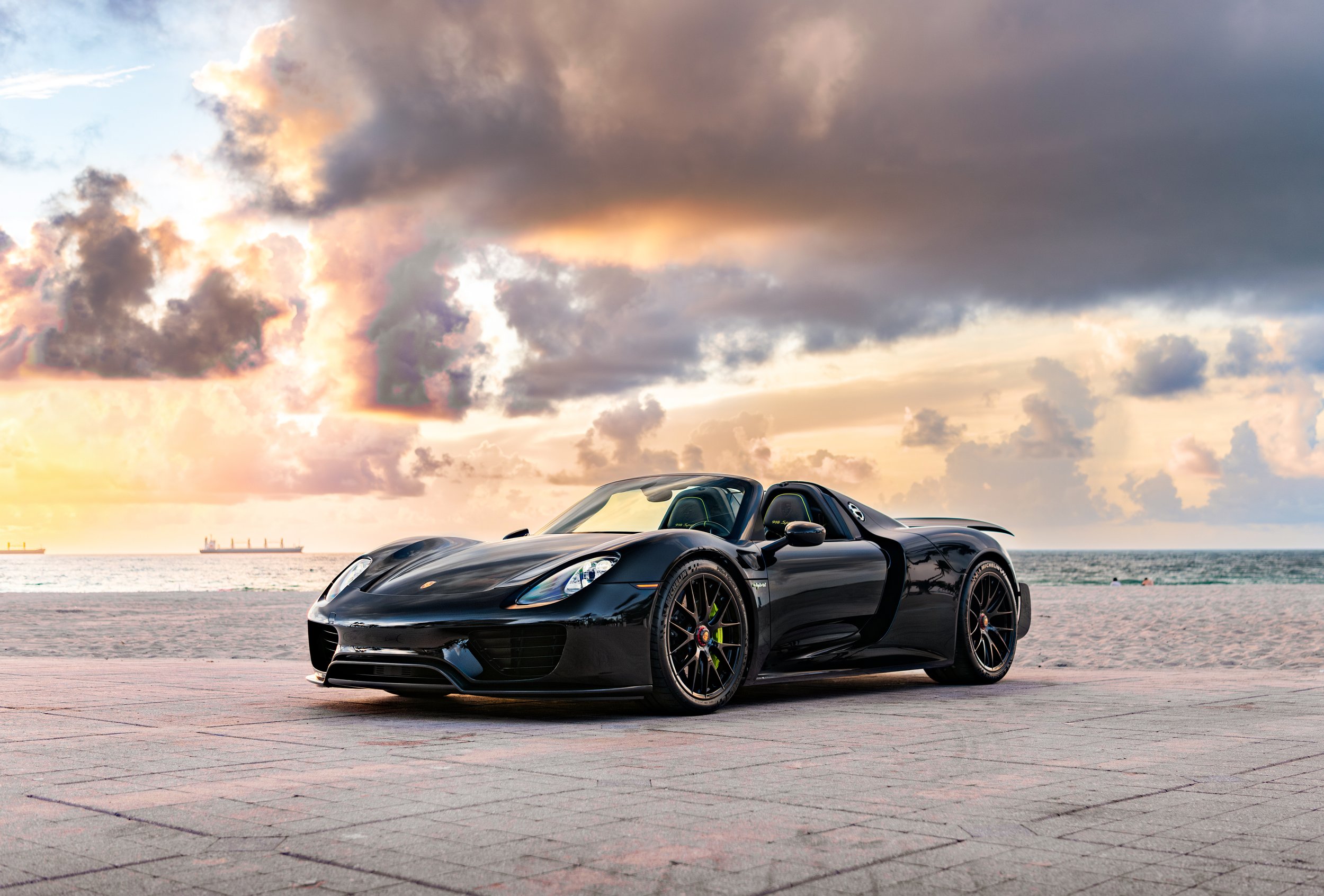 2015 Porsche 918 Spyder Weissach