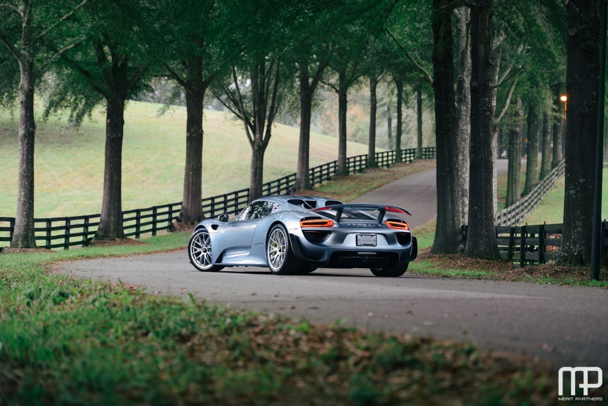 2015 Porsche 918 Spyder Liquid Chrome Blue