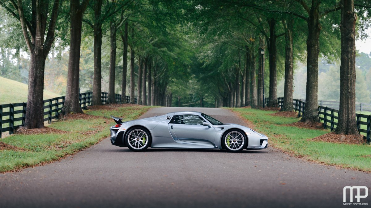 2015 Porsche 918 Spyder Liquid Chrome Blue