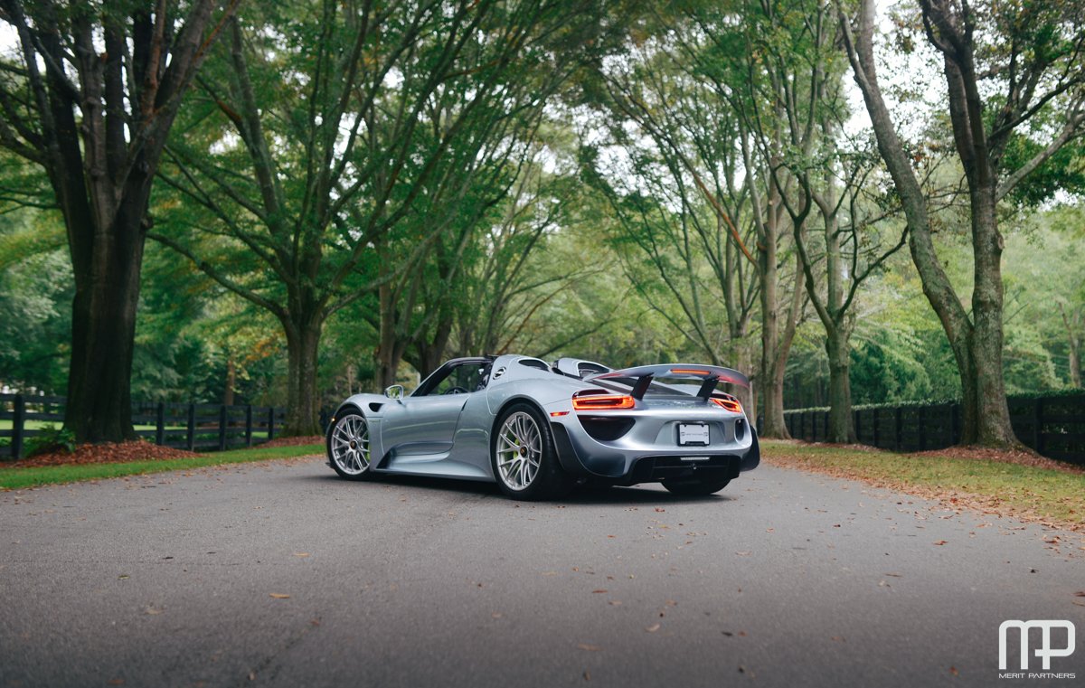 2015 Porsche 918 Spyder Liquid Chrome Blue