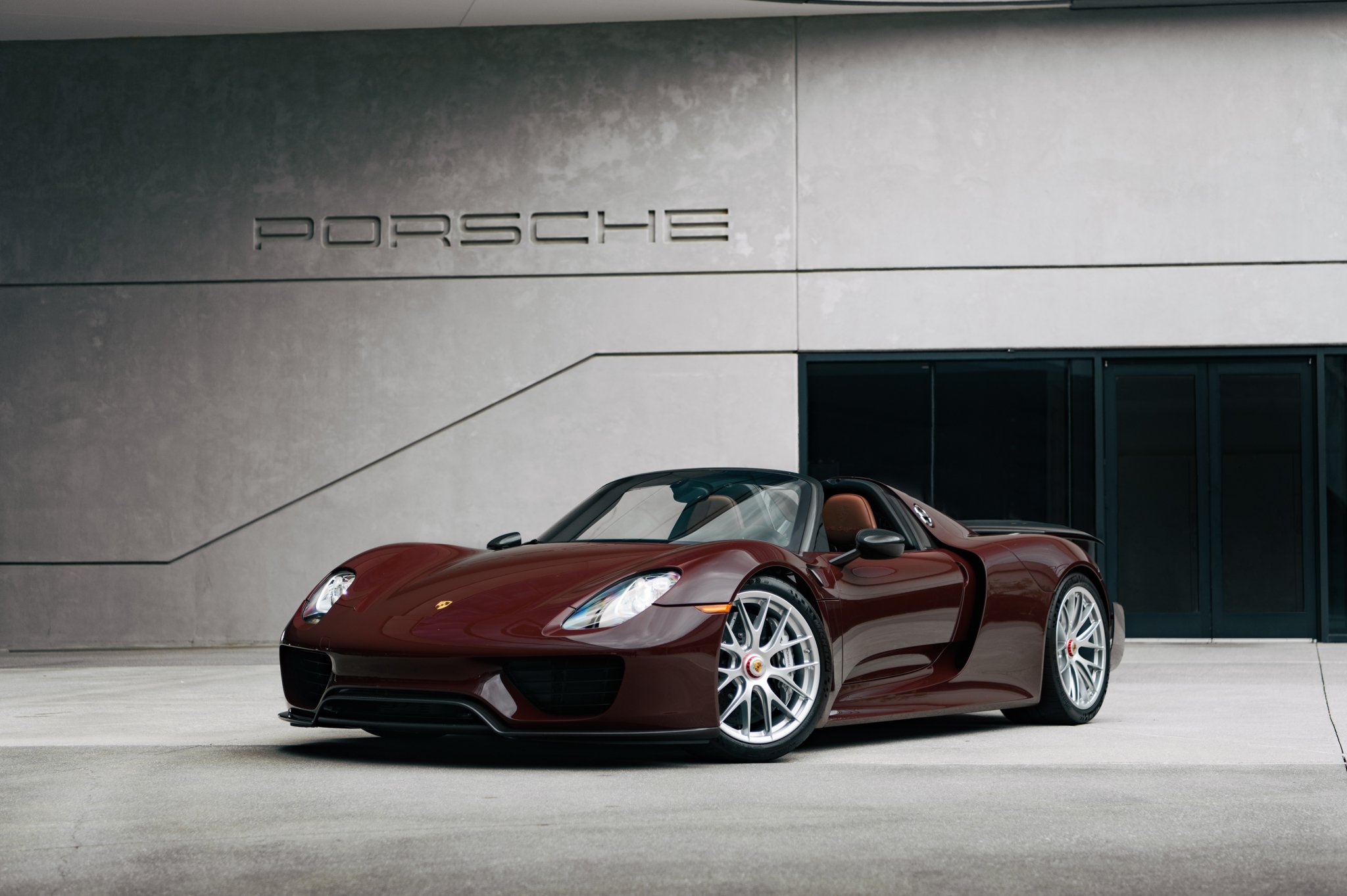 2015 Porsche 918 Spyder Weissach Package