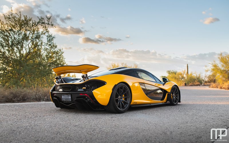 2013 McLaren P1 VP4